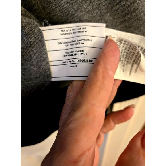 ABERCROMBIE & FITCH STADIUM JUMPER BOMBER JACKETSize Men's M Inside zip pocketC - Picture 6 of 9